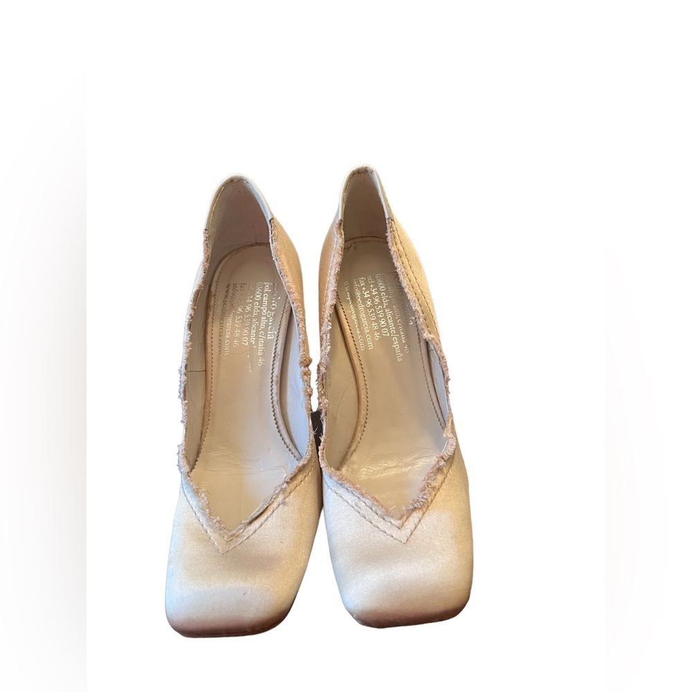 Pedro Garcia Champagne Satin Pump Size 35.5 Made in Spain